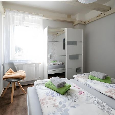 Ferienwohnungen Baer Grossraeschen Exterior foto